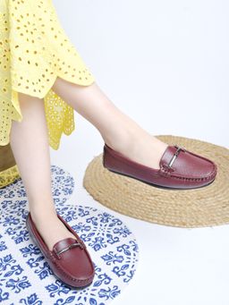 Shoetopia - Upper Bow Detailed Cherry Loafers For Girls
