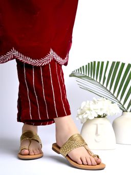 Shoetopia - Chic Comfort & Stylish Golden Flats For Girls