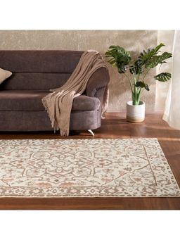 Welspun - Wonder Full Polyester 981Gsm Machine Tufted with Traditional Design Carpet - Beige