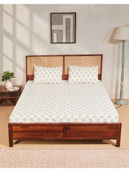 Fabindia - White Naeem Buta Cotton Printed Bed Sheet with 2 Pillow Covers