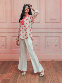 House of Surkh - White Chikankari Tunic with Pant (Set of 2)