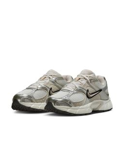 Nike - Womens V5 RNR Running Shoes - HQ7901-104 - Beige