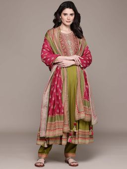 Aarke Ritu Kumar - Green Printed Round Neck Kurta Pant With Dupatta