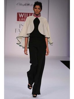 CHHAYA MEHROTRA - Collar Cape with and Inner