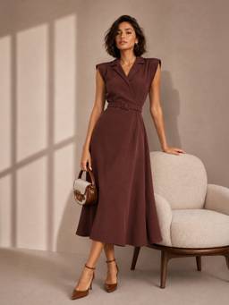 Styli - Women Brown Solid Notched Neck Sheath Midi Dress with Belt