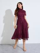 Maroon color option, Currently selected