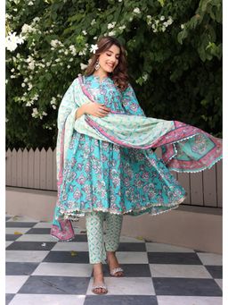 Label Aditi Hundia - Pankhuri Short Anarkali With Pant And Dupatta (Set of 3)