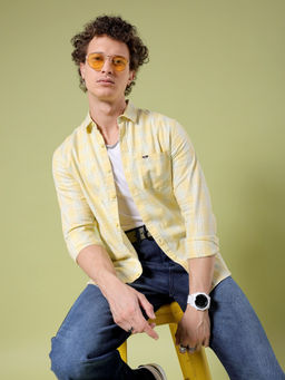The Indian Garage Co - Men Checks Cutaway Collar Casual Shirt Yellow