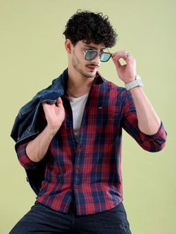 The Indian Garage Co - Men Checks Cutaway Collar Casual Shirt Red