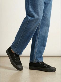 Styli - Men Black Canvas Contrast Sole Sneakers