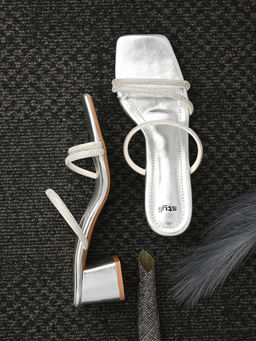 Styli - Women Rhinestone Detail Strap Block Heels Silver