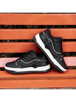 Red Tape - Men Colorblocked Black Sneakers