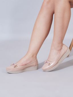 Shoetopia - Bow Detailed Casual Peach Loafers for Women