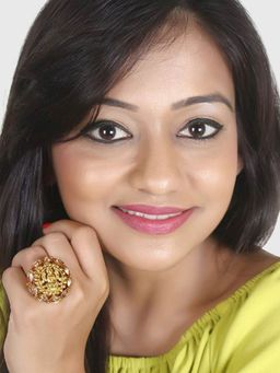 Accessher - Studded Festive Adjustable Pearl Rhinestone Finger Rings Set of 2