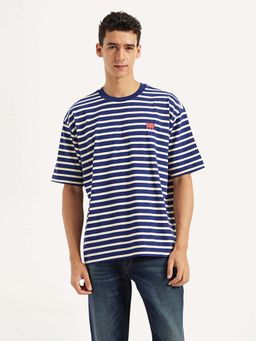 Levi's - Men Blue Cotton Blend Round Neck Boxy Fit T-Shirt