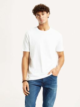 Levi's - Men White Pure Cotton Crew Neck Relaxed Fit T-Shirt