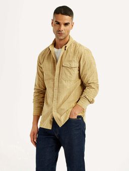 Levi's - Men Yellow Cotton Collar Neck Slim Fit Shirt