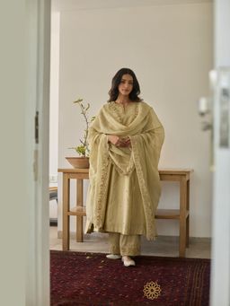 Rhua India - Green Mehrun Kurta with Pant and Dupatta