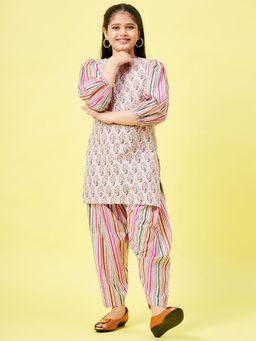 Stylo Bug - Girls Hand Block Printed Ethnic Wear Kurta & Pant Pink (Set of 2)