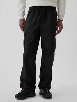 GAP - Men Black Comfort Fit Mid-Rise Cargo Joggers