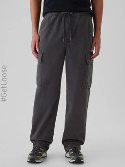 GAP - Men Charcoal Mid-Rise Comfort Fit Cargo Jeans