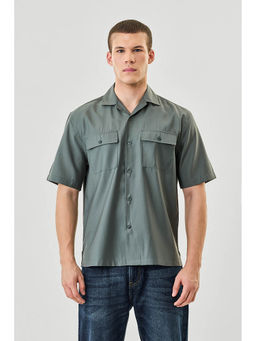 Snitch - Green Solid Half Sleeves Boxy Casual Shirt