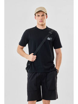 Snitch - Black Solid Half Sleeves Regular Casual T-Shirt