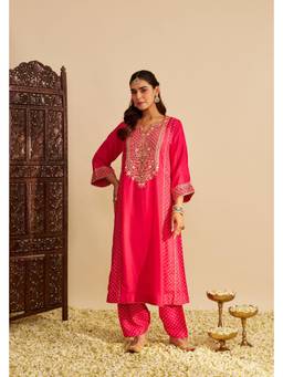 Sheetal Batra - Pink Silk Round Neck Kurta with Salwar