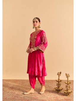 Sheetal Batra - Pink Silk Round Neck Kurta with Dhoti