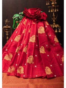Shobitam - Red Borderless Pure Kanjivaram Silk Saree With Unstitched Blouse