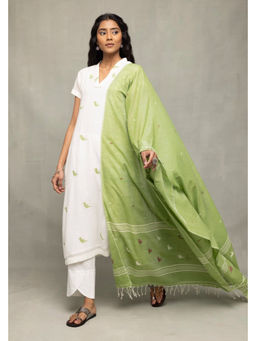 Sutra Art of Clothing - Ivory & Sage Green Bird Motif Jamdani Kurta Set With Dupatta