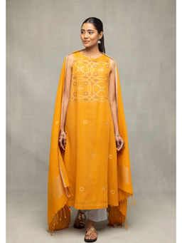 Sutra Art of Clothing - Mustard & Moonlight Jamdani Kurta Set With Dupatta