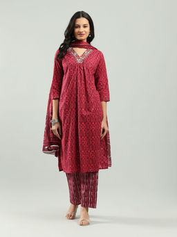 MEENA BAZAAR - Printed Cotton Blend Kurta with Pant & Dupatta