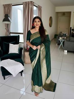 Anjaneya Sarees - Green Banarasi Silk Kanjivaram Woven Saree with Unstitched Blouse