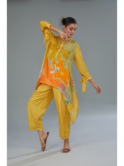 Kahani Lush - Yellow Floral Co-Ord (Set of 2)
