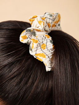 Twenty Dresses by Nykaa Fashion - A Pure Shine Scrunchie (Set of 2)