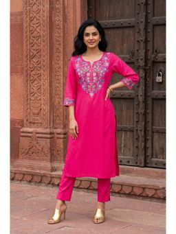 Aurelia - Women’s Pink Embroidered Straight Kurta