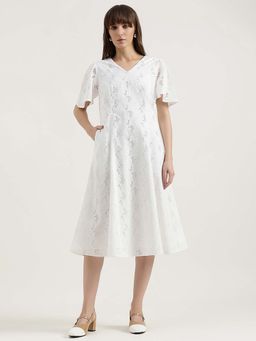 United Colors of Benetton - Regular Fit V-Neck Schiffli Embroidered Dress