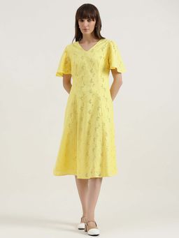 United Colors of Benetton - Regular Fit V-Neck Schiffli Embroidered Dress