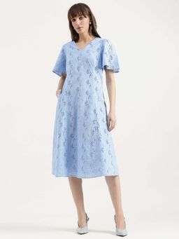 United Colors of Benetton - Regular Fit V-Neck Schiffli Embroidered Dress