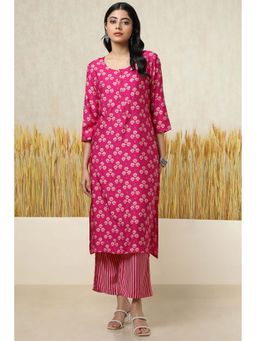 Soch - Womens Fuchsia Rayon Floral Print Kurta with Pant (Set of 2)
