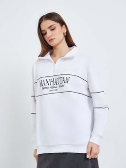 Styli - Women White Typography Oversized Sweatshirt