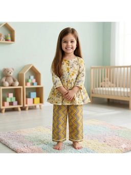 The Magic Wand - Three Fourth Sleeves Ric Rac Laced Printed Top And Pant - Yellow
