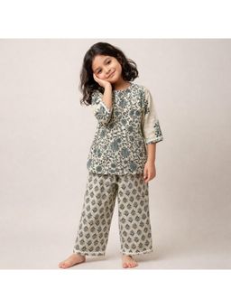 The Magic Wand - Three Fourth Sleeves Laced Floral Printed Top And Pant - Off White