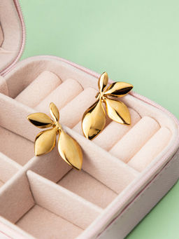 Niscka - 24K Gold Plated Petal Design Earrings