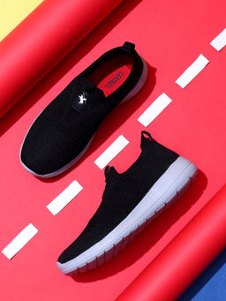 Cantabil - Men Black Solid Slip On Casual Sneakers