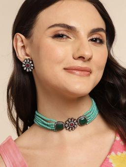 Gahan - Green Tone Kundan Floral Choker Necklace with Earrings