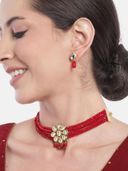 Red color option, Sold out, Currently selected