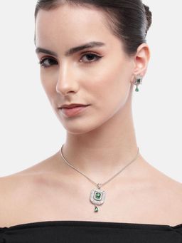 Gahan - Green AD Stud Silver Tone Charming Chain Pendant Neckalce with Earrings