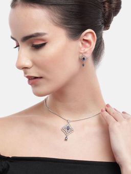 Gahan - Blue AD Stud Silver Tone Charming Chain Pendent Neckalce with Earrings